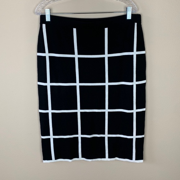 Vince Camuto Women’s Black and White Block Print Skirt Size Large - Picture 1 of 4
